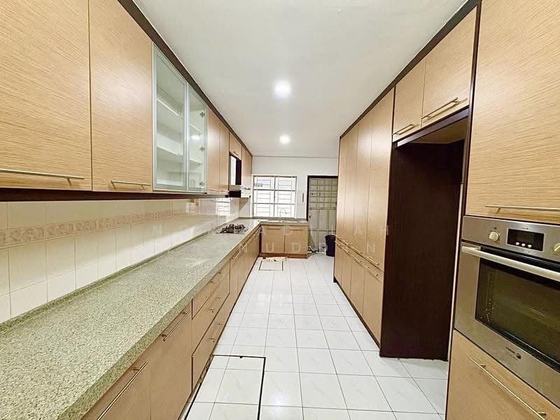 2-storey Terraced House for Sale in Seksyen 4 (Shah Alam) - NORFADILAH ZAINUDDIN - Kitchen - PropertyGuru.com.my