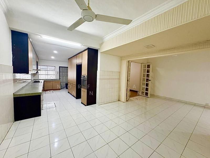 2-storey Terraced House for Sale in Seksyen 4 (Shah Alam) - NORFADILAH ZAINUDDIN - Kitchen - PropertyGuru.com.my