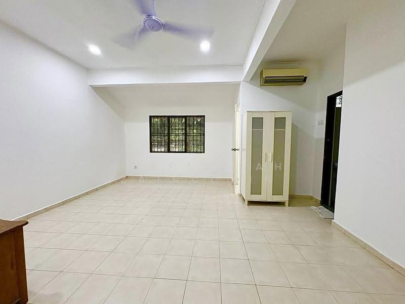 2-storey Terraced House for Sale in Seksyen 4 (Shah Alam) - NORFADILAH ZAINUDDIN - Interior - PropertyGuru.com.my