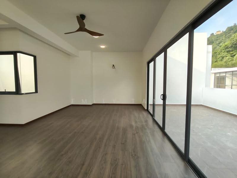 3.5-storey Terraced House for Rent in Damansara Perdana (Selangor) - Emily Tan - Balcony - PropertyGuru.com.my