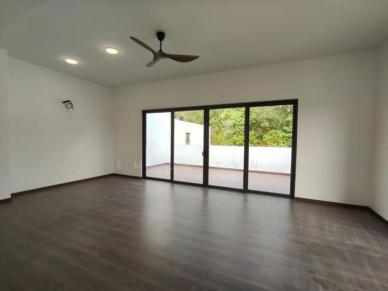 3.5-storey Terraced House for Rent in Damansara Perdana (Selangor) - Emily Tan - Living Room - PropertyGuru.com.my