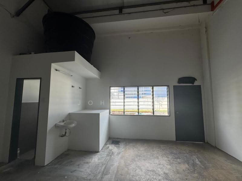 Terrace Factory for Rent in Sungai Kapar Indah Industrial Park (Kapar) - John Tee - Interior - PropertyGuru.com.my