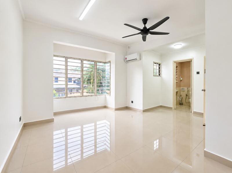 Rumah Teres 2-Tingkat untuk Disewa di Subang Bestari (Shah Alam) - Geraldine Chan - Living Room - PropertyGuru.com.my