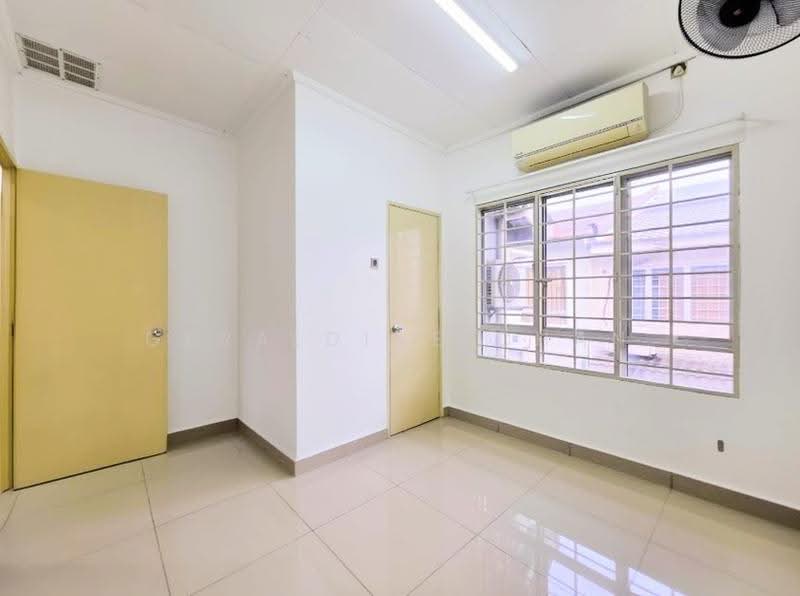 Rumah Teres 2-Tingkat untuk Disewa di Subang Bestari (Shah Alam) - Geraldine Chan - Interior - PropertyGuru.com.my