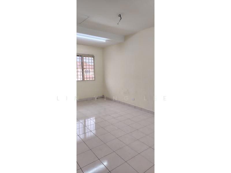 Rumah Teres 2.5-Tingkat untuk Dijual di Bandar Putra Permai (Seri Kembangan) - Lin Ying Lee - Interior - PropertyGuru.com.my