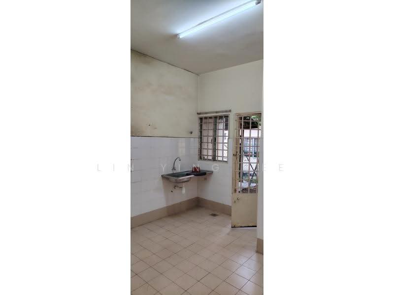 Rumah Teres 2.5-Tingkat untuk Dijual di Bandar Putra Permai (Seri Kembangan) - Lin Ying Lee - Interior - PropertyGuru.com.my