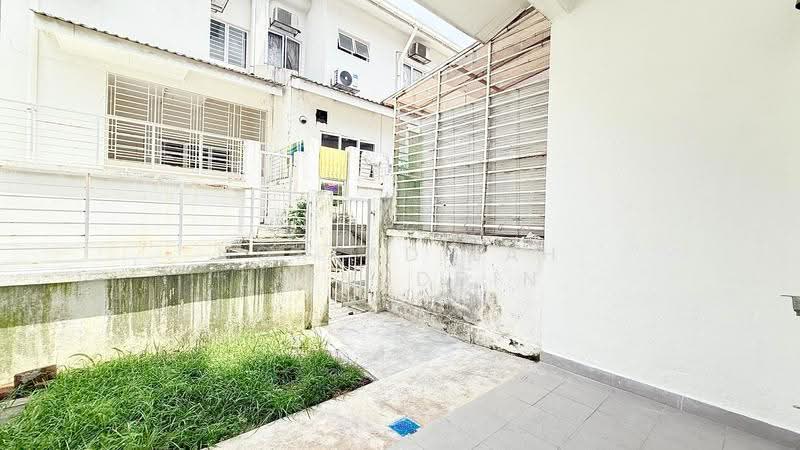 Rumah Teres 2-Tingkat untuk Dijual di D'Kayangan (Shah Alam) - NORFADILAH ZAINUDDIN - Exterior - PropertyGuru.com.my