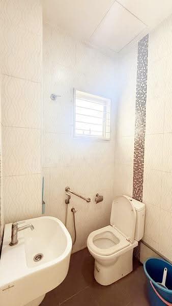 Rumah Teres 2-Tingkat untuk Dijual di D'Kayangan (Shah Alam) - NORFADILAH ZAINUDDIN - Bathroom - PropertyGuru.com.my