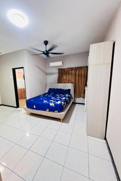 Rumah Teres 3-Tingkat untuk Disewa di Subang Bestari (Shah Alam) - Geraldine Chan - Bedroom - PropertyGuru.com.my
