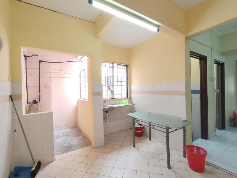 Apartment for Rent at Pelangi Seri Alam Apartment - John Tee - Kitchen - PropertyGuru.com.my