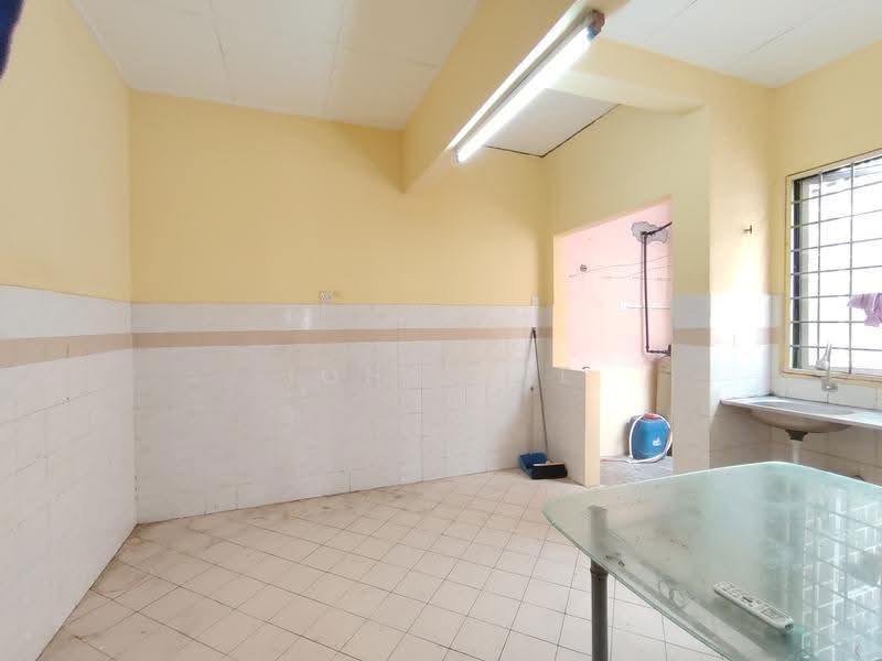 Apartment for Rent at Pelangi Seri Alam Apartment - John Tee - Kitchen - PropertyGuru.com.my