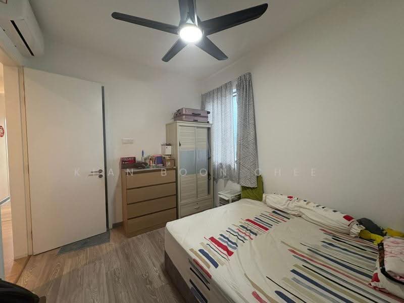 Kediaman Servis untuk Dijual di United Point (Residensi Berpadu) - Kian Boon Chee - Bedroom - PropertyGuru.com.my
