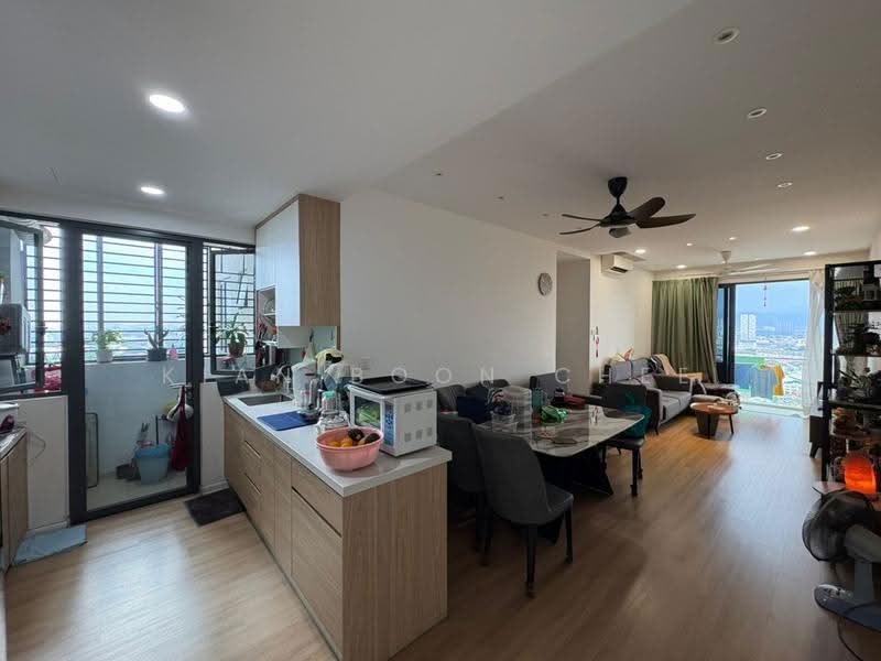 Kediaman Servis untuk Dijual di United Point (Residensi Berpadu) - Kian Boon Chee - Living Room - PropertyGuru.com.my