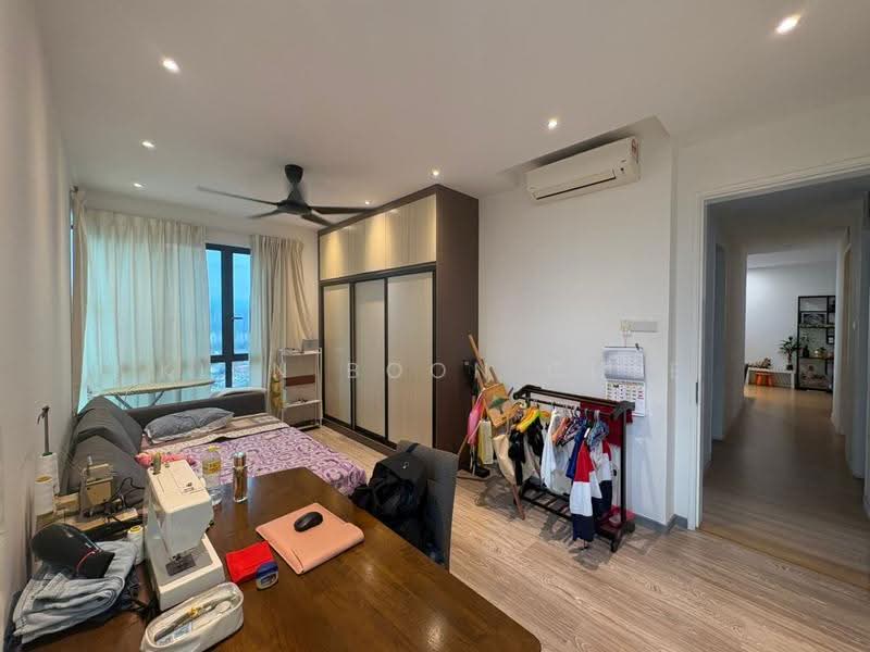 Kediaman Servis untuk Dijual di United Point (Residensi Berpadu) - Kian Boon Chee - Bedroom - PropertyGuru.com.my