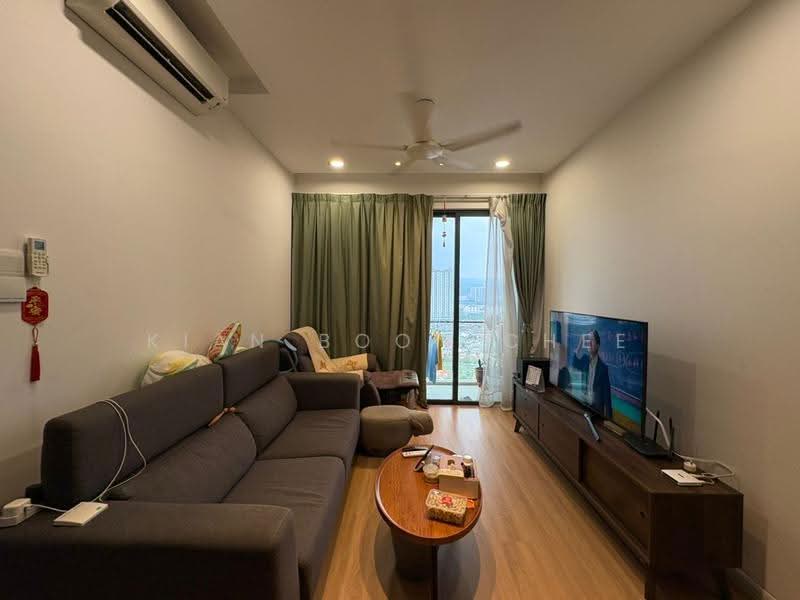 Kediaman Servis untuk Dijual di United Point (Residensi Berpadu) - Kian Boon Chee - Living Room - PropertyGuru.com.my