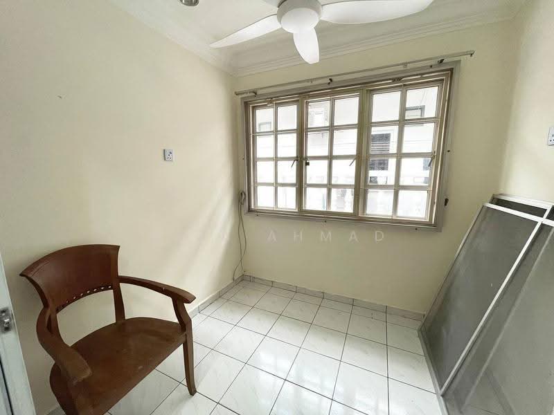 Rumah Berkembar untuk Dijual di Seksyen 9 (Shah Alam) - Riza Ahmad - Interior - PropertyGuru.com.my