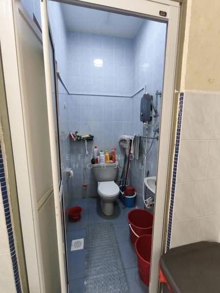 Rumah Teres 2-Tingkat untuk Dijual di Taman Sea (Petaling Jaya) - Effendy Shohaili - Bathroom - PropertyGuru.com.my