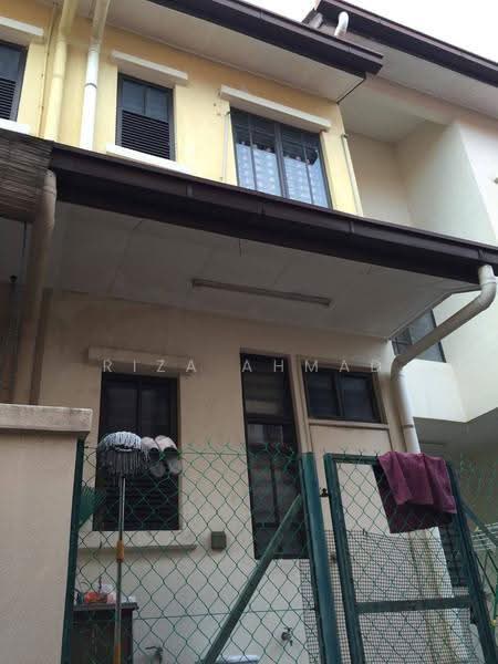 Rumah Teres 2-Tingkat untuk Dijual di Bukit Jelutong (Shah Alam) - Riza Ahmad - Exterior - PropertyGuru.com.my