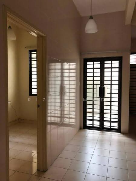 Rumah Teres 2-Tingkat untuk Dijual di Bukit Jelutong (Shah Alam) - Riza Ahmad - Interior - PropertyGuru.com.my