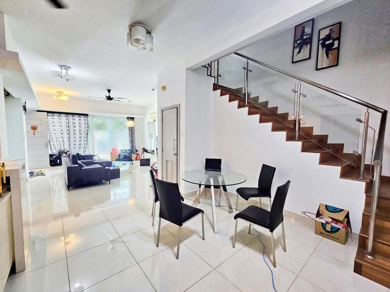 2-storey Terraced House for Sale in Putra Heights (Subang Jaya) - Jason Ooi - Living Room - PropertyGuru.com.my