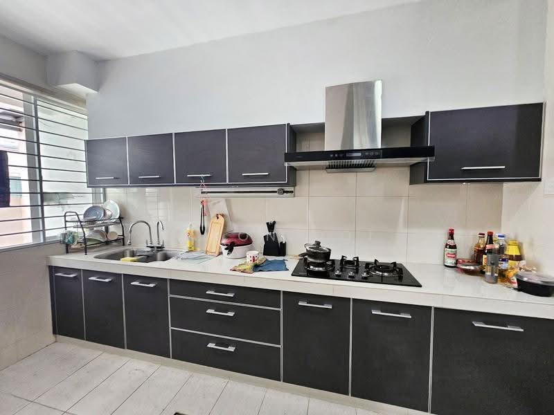 2-storey Terraced House for Sale in Putra Heights (Subang Jaya) - Jason Ooi - Kitchen - PropertyGuru.com.my