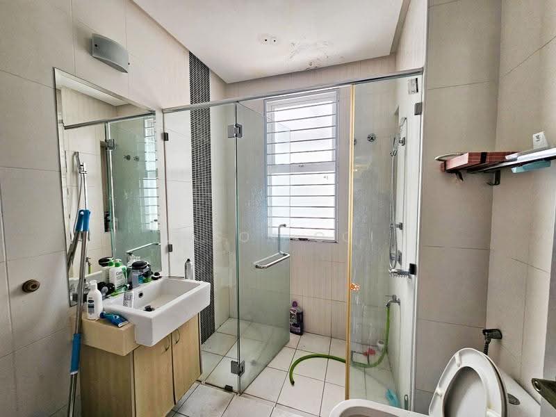 2-storey Terraced House for Sale in Putra Heights (Subang Jaya) - Jason Ooi - Bathroom - PropertyGuru.com.my