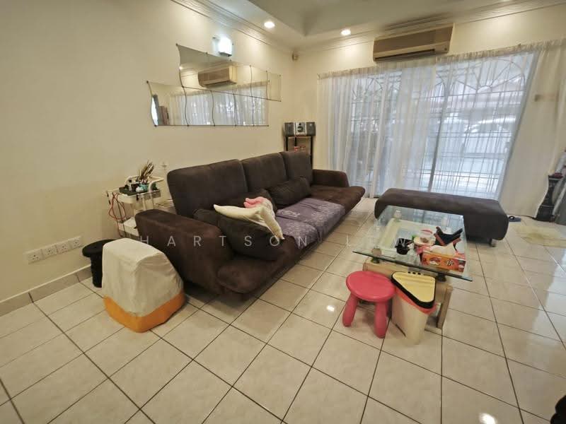 Rumah Teres untuk Disewa di TAMAN PUCHONG UTAMA (Puchong) - Hartson Lew - Living Room - PropertyGuru.com.my