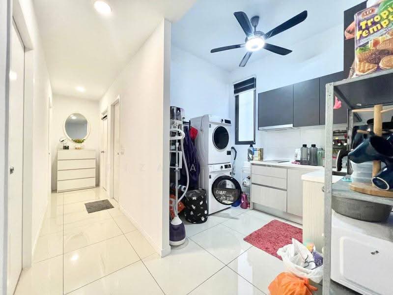 Kediaman Servis untuk Dijual di Serviced Residence @ Fera Residence @ The Quartz WM - Riza Ahmad - Corridor - PropertyGuru.com.my