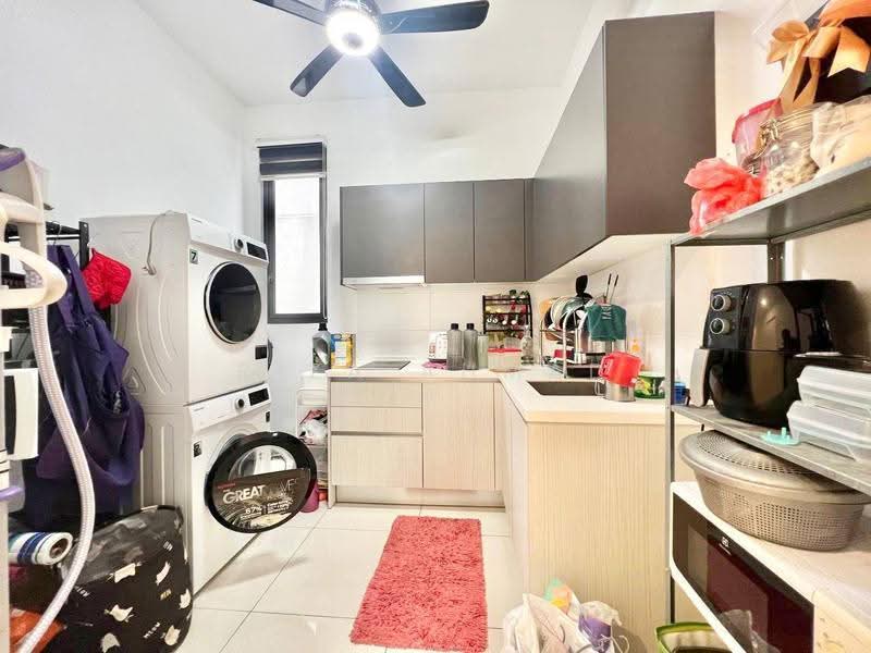 Kediaman Servis untuk Dijual di Serviced Residence @ Fera Residence @ The Quartz WM - Riza Ahmad - Kitchen - PropertyGuru.com.my