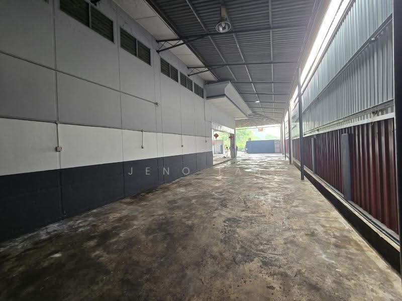 Gudang untuk Disewa di Kuching (Sarawak) - Jeno Tan - Exterior - PropertyGuru.com.my