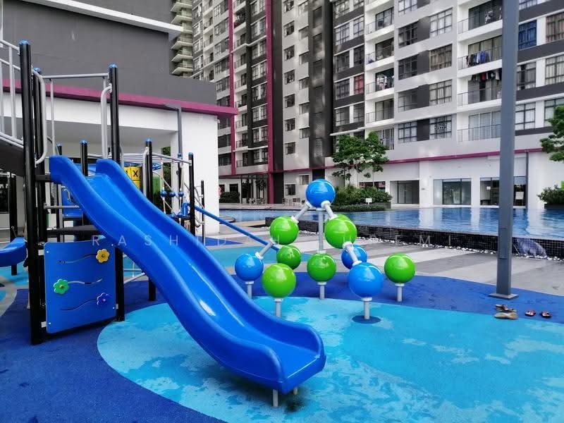 Condominium for Sale at Casa Green - Rashidah Juremi - Pool - PropertyGuru.com.my