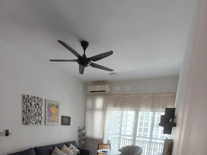 Kediaman Servis untuk Disewa di Meridin Bayvue @ Sierra Perdana - YC Fung - Living Room - PropertyGuru.com.my