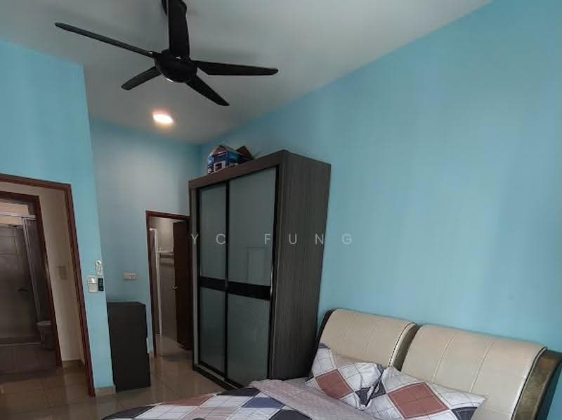 Kediaman Servis untuk Disewa di Meridin Bayvue @ Sierra Perdana - YC Fung - Bedroom - PropertyGuru.com.my