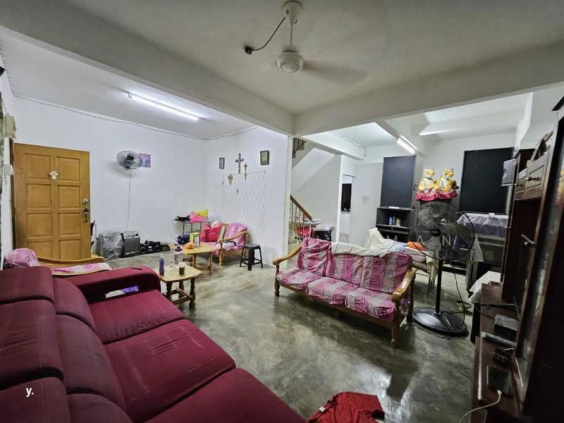 2-storey Terraced House for Sale in Taman Sri Jelok (Kajang) - Yasmin Sulaiman - Living Room - PropertyGuru.com.my