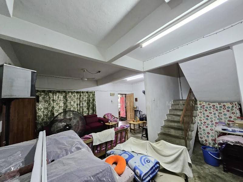 2-storey Terraced House for Sale in Taman Sri Jelok (Kajang) - Yasmin Sulaiman - Living Room - PropertyGuru.com.my