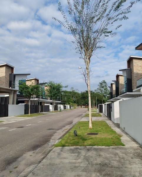 Bungalow House untuk Dijual di Setia Eco Gardens (Gelang Patah) - Dexter Lim - Exterior - PropertyGuru.com.my