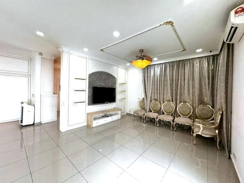 Semi-Detached House for Rent in Cyberjaya (Selangor) - Amy Oktavia - Living Room - PropertyGuru.com.my