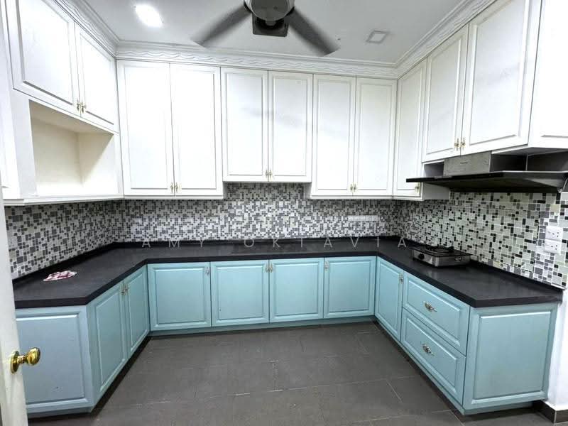 Semi-Detached House for Rent in Cyberjaya (Selangor) - Amy Oktavia - Kitchen - PropertyGuru.com.my