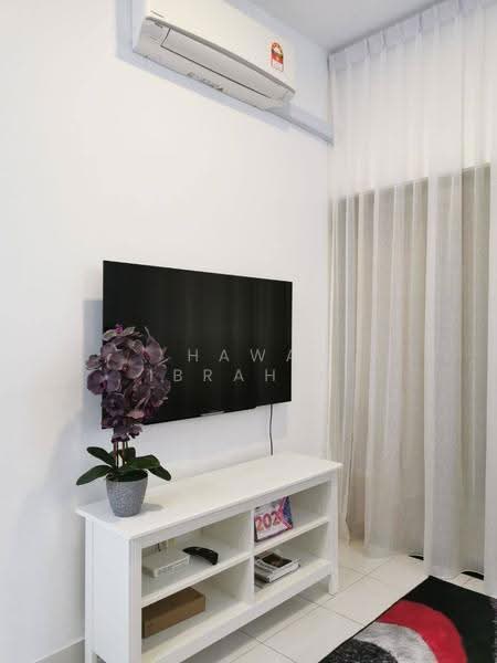 Kondominium untuk Dijual di Green Beverly Hills - Residensi Lili - Hawa Ibrahim - Living Room - PropertyGuru.com.my