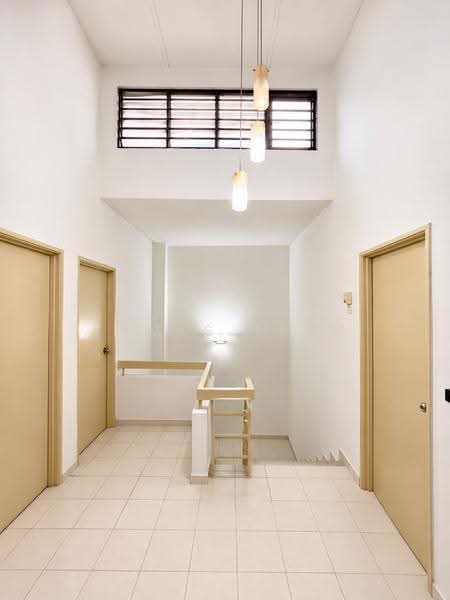 2-storey Terraced House for Sale in Bandar Bukit Tinggi 2 (Klang) - James Teoh - Corridor - PropertyGuru.com.my