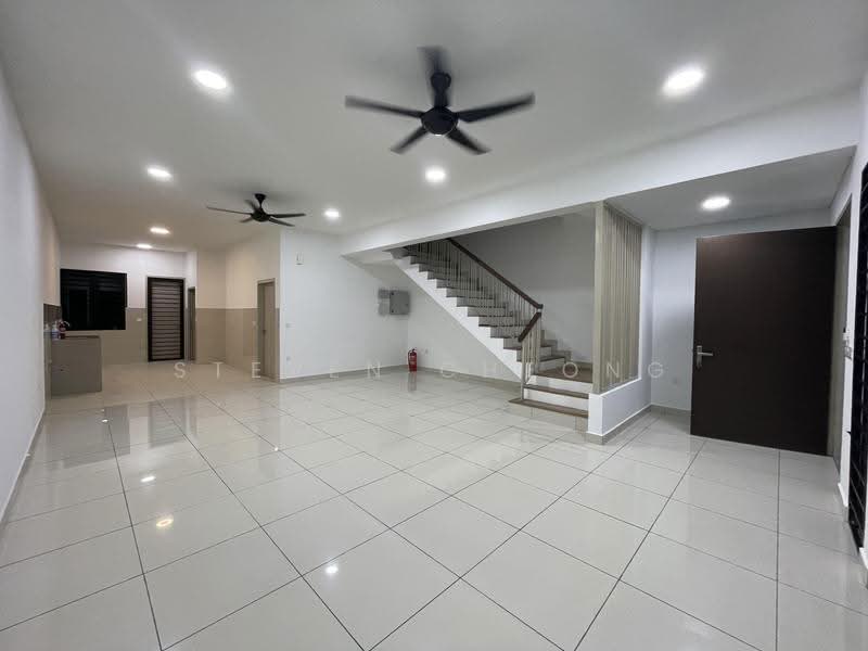 Rumah Teres 2-Tingkat untuk Disewa di U16, Elmina Gardens (Shah Alam) - Steven Cheong - Living Room - PropertyGuru.com.my