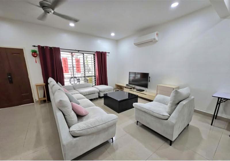2.5-storey Terraced House for Sale in Bandar Bukit Tinggi 2 (Klang) - James Teoh - Living Room - PropertyGuru.com.my