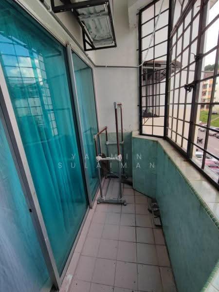 Pangsapuri untuk Dijual di Sri Melor (Mulberry Court) - Yasmin Sulaiman - Balcony - PropertyGuru.com.my