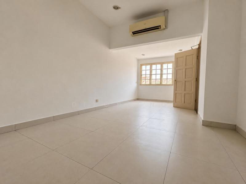 2-storey Terraced House for Sale in Bangsar (Kuala Lumpur) - Dixon Ong - Bedroom - PropertyGuru.com.my