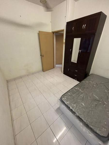 Condominium for Sale at Villa Lagenda - Jay Yong - Bedroom - PropertyGuru.com.my
