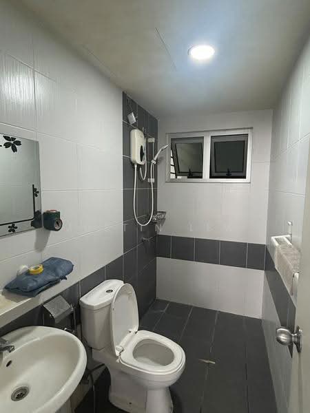 Apartment for Rent at Residensi Razakmas - Justin Lew - Bathroom - PropertyGuru.com.my