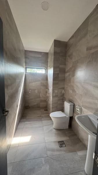 Rumah Teres 2-Tingkat untuk Dijual di Kuching (Sarawak) - Tze Khan Lai - Bathroom - PropertyGuru.com.my