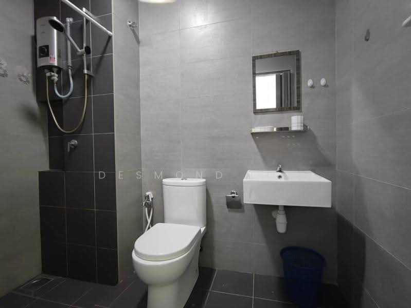 Kondominium untuk Disewa di Hon Residensi @ City Garden Commercial Centre - Desmond Low - Bathroom - PropertyGuru.com.my