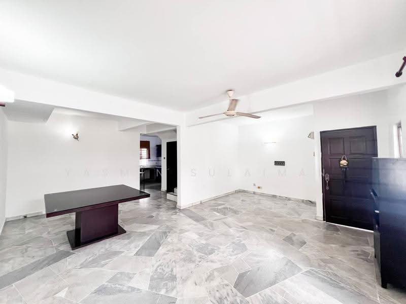 Rumah Teres 2-Tingkat untuk Dijual di Taman Bukit Angsana (Cheras) - Yasmin Sulaiman - Living Room - PropertyGuru.com.my