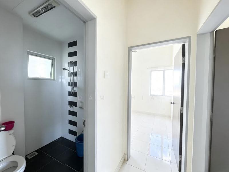 Condominium for Rent at Lagoon Suites - Adam Chia - Bathroom - PropertyGuru.com.my